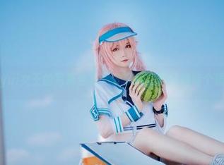 金鱼yui女王的写真合集：分享她如何征服每个镜头！