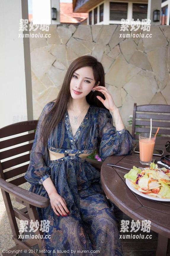 魅妍社 - 你没见过的Manuela玛鲁娜美脚图库：脚趾间的才艺秀!