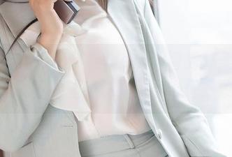 魅妍社 - 高跟鞋与Wendy智秀：美图更新，我真希望我也能不小心摔一跤！
