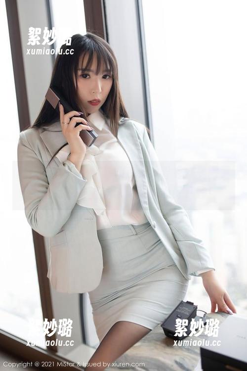 魅妍社-Wendy智秀 魅妍社 - 高跟鞋与Wendy智秀:美图更新,我真希望我也能不小心摔一跤!