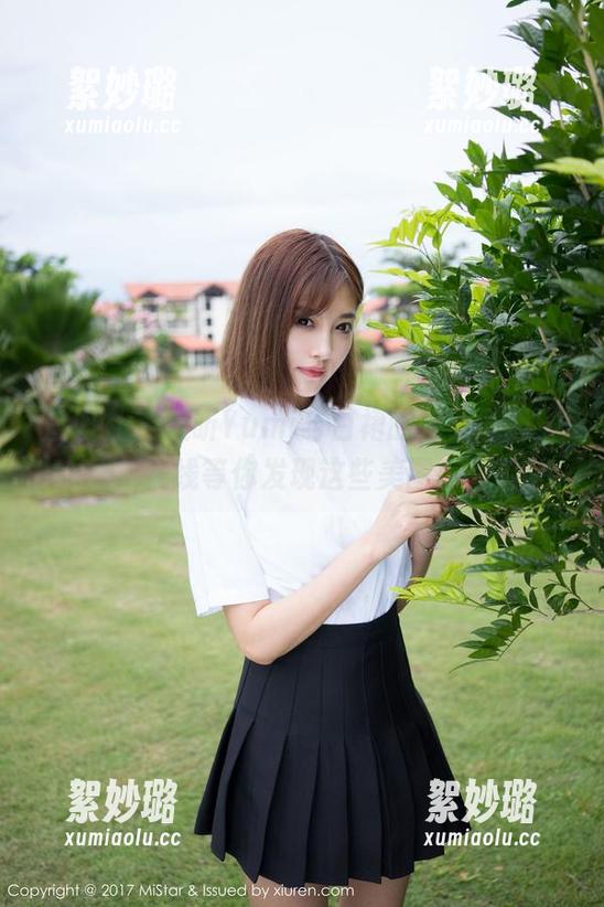 魅妍社 - 美昕Yumi与白裙的完美邂逅，在线等你发现这些美图！