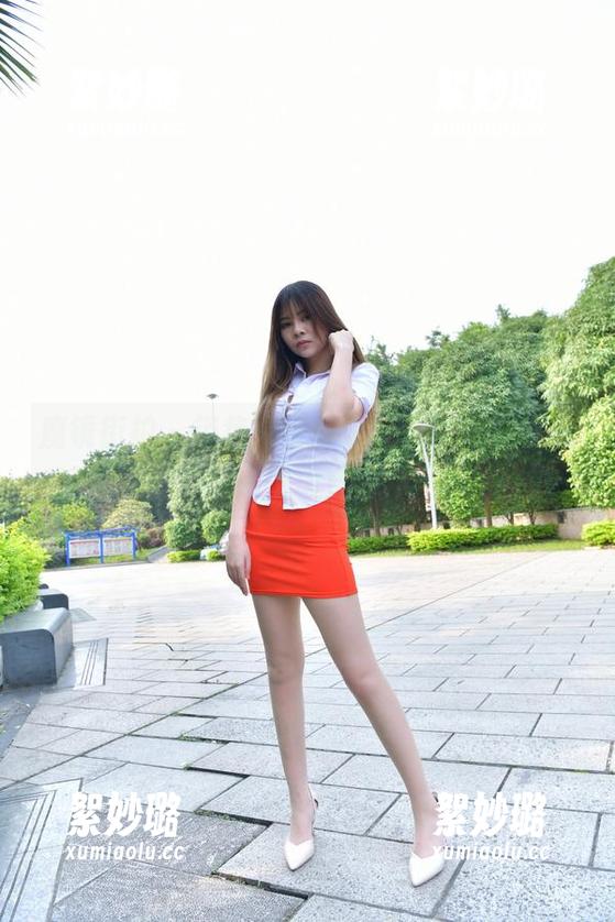 魔镜街拍 - 销售主管婷婷：在高清图片里见证她的粉裙与销售的“火花”！