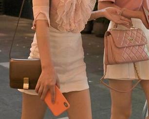 魔镜街拍 - 遇见艾小青，海边写真精选，海鸥说她是女神。