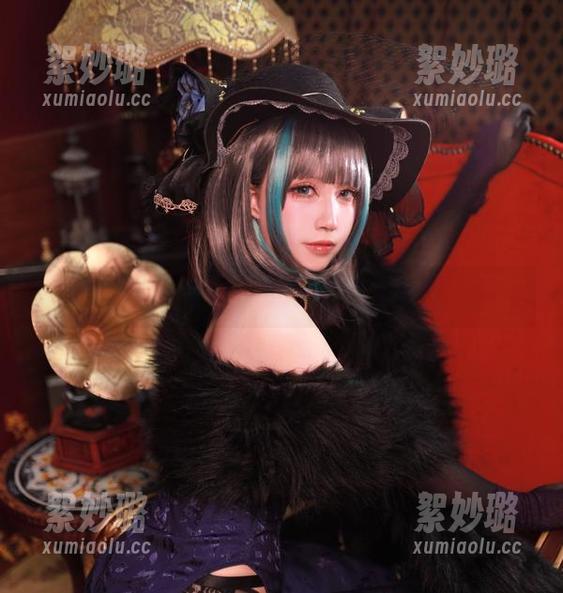 黑白御猫的水下奇遇：高清泳装合集
